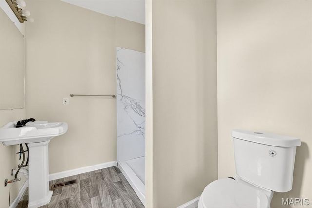 4 Lewis Place, St Louis, MO 63113