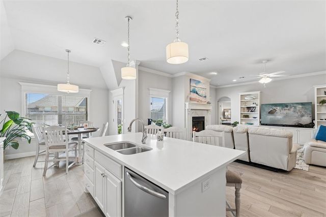 18812 Trailview Way, Edmond, OK 73012