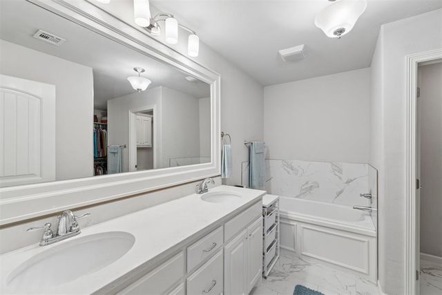 18812 Trailview Way, Edmond, OK 73012