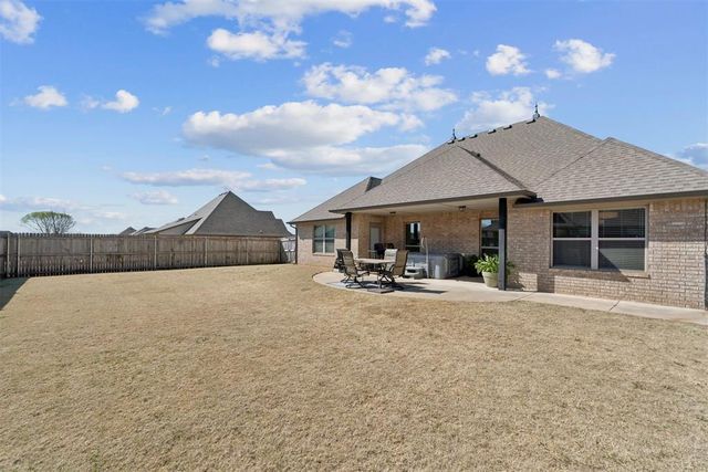 18812 Trailview Way, Edmond, OK 73012