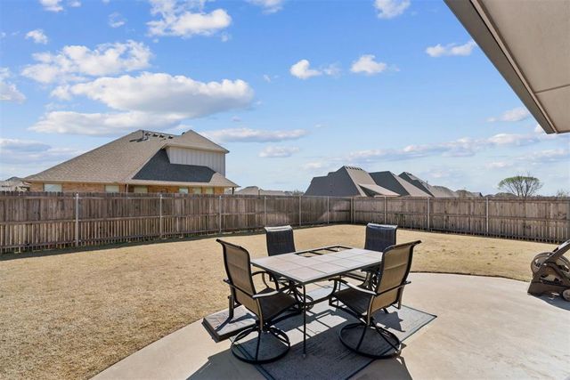 18812 Trailview Way, Edmond, OK 73012