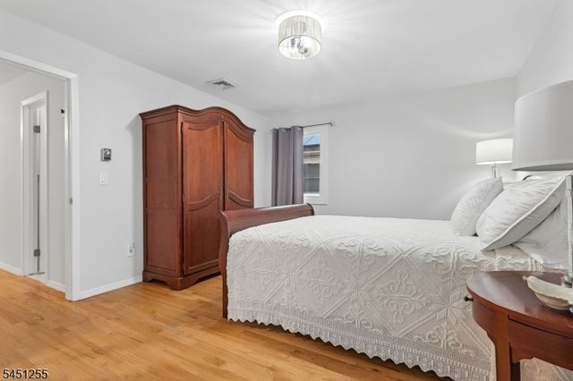29 N 8Th St, Kenilworth Boro, NJ 07033