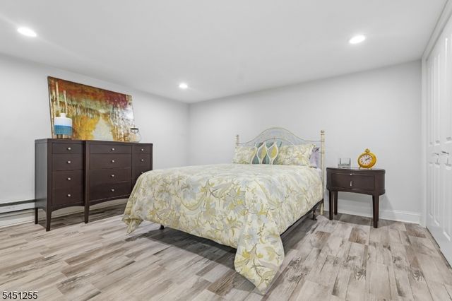 29 N 8Th St, Kenilworth Boro, NJ 07033
