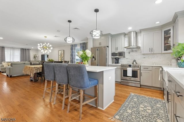 29 N 8Th St, Kenilworth Boro, NJ 07033