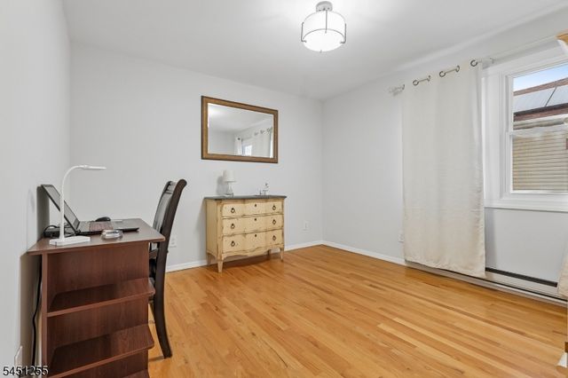 29 N 8Th St, Kenilworth Boro, NJ 07033