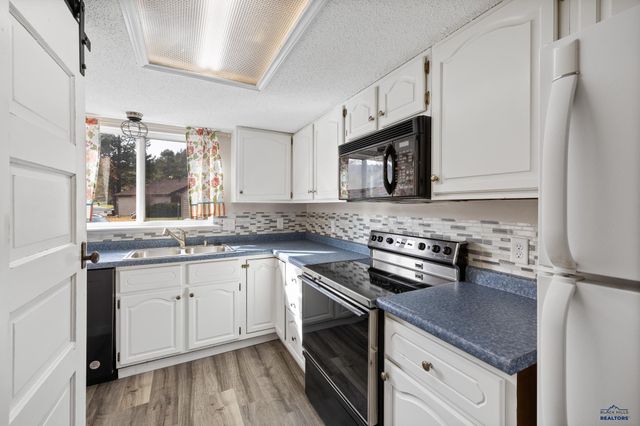 3314 IDLEWILD CT, Rapid City, SD 57702