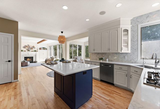 3749 Fairway Drive, Woodbury, MN 55125