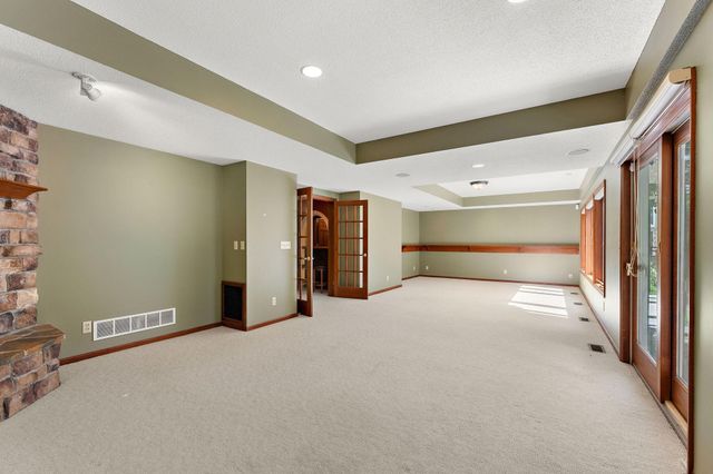 3749 Fairway Drive, Woodbury, MN 55125