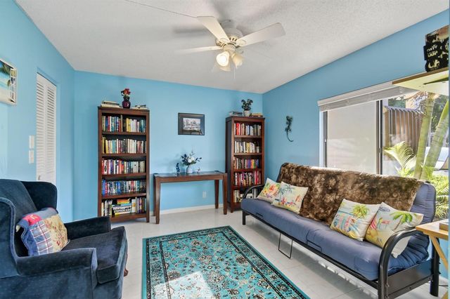 10155 Mangrove Drive 101, Boynton Beach, FL 33437