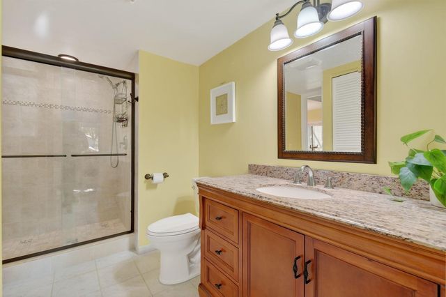 10155 Mangrove Drive 101, Boynton Beach, FL 33437