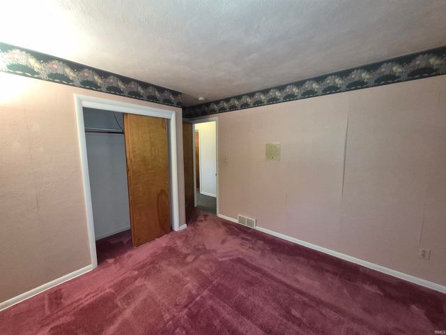 19282 Marion Avenue, South Bend, IN 46637