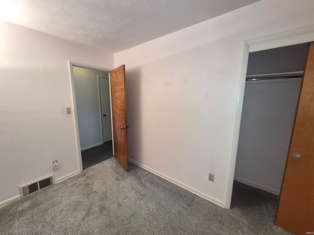 19282 Marion Avenue, South Bend, IN 46637