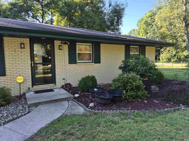 19282 Marion Avenue, South Bend, IN 46637