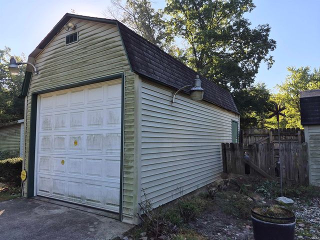 19282 Marion Avenue, South Bend, IN 46637