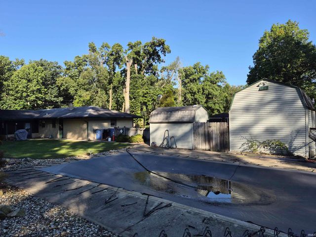 19282 Marion Avenue, South Bend, IN 46637
