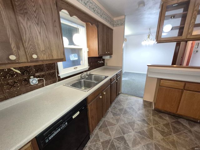 19282 Marion Avenue, South Bend, IN 46637