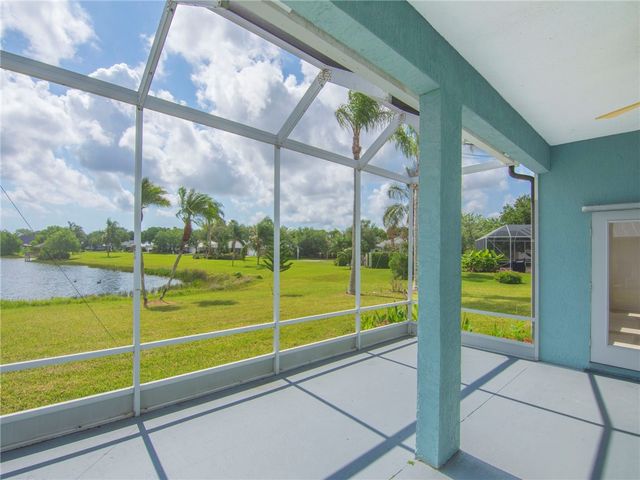424 53rd Square, Vero Beach, FL 32968