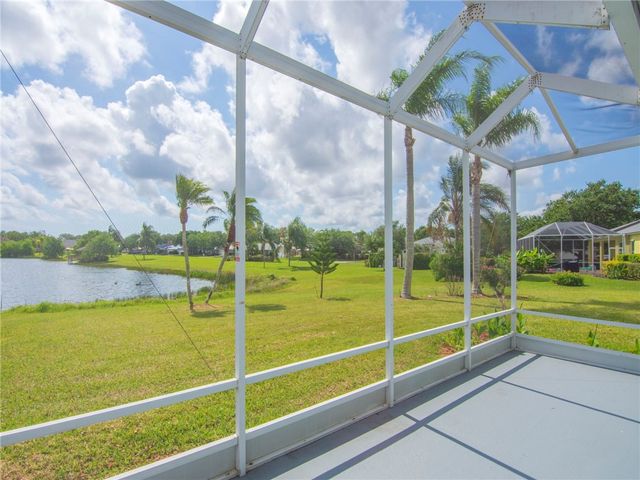 424 53rd Square, Vero Beach, FL 32968