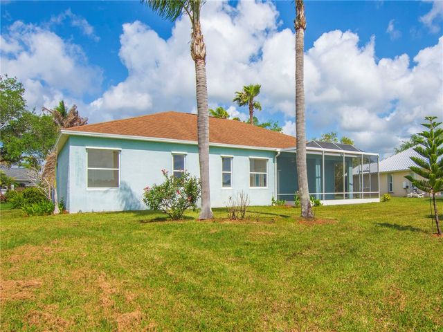 424 53rd Square, Vero Beach, FL 32968