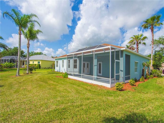 424 53rd Square, Vero Beach, FL 32968