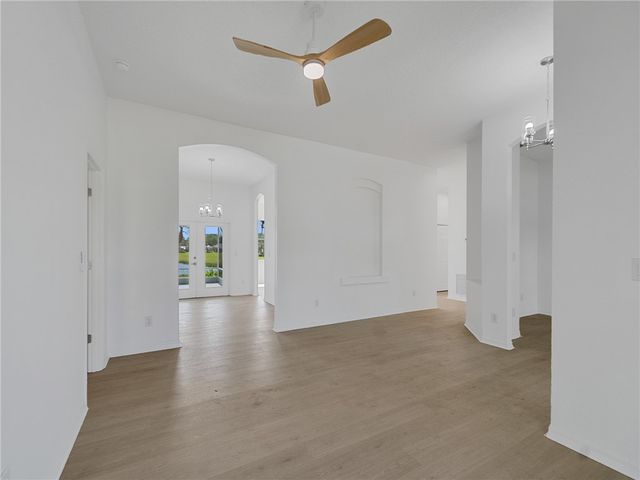424 53rd Square, Vero Beach, FL 32968