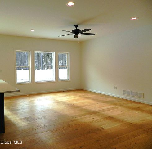 170-172 Redmond Road, Moreau, NY 12831