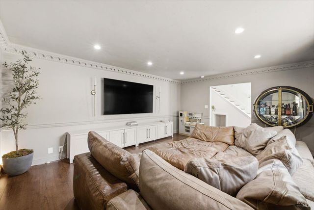 160 Wykoff Dr, Vacaville, CA 95688