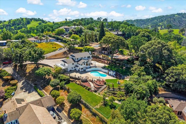 160 Wykoff Dr, Vacaville, CA 95688