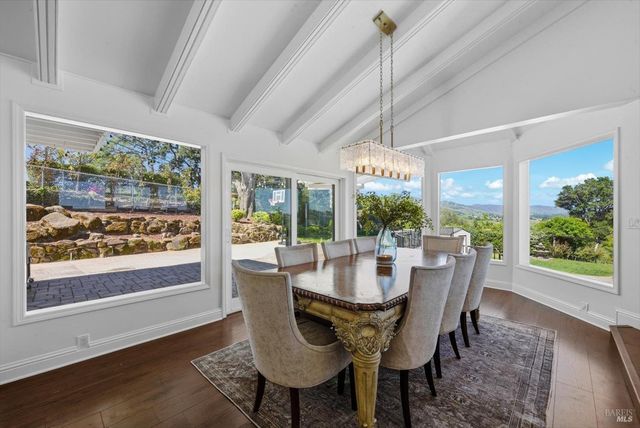 160 Wykoff Dr, Vacaville, CA 95688