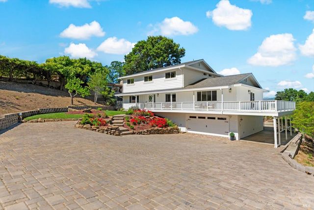 160 Wykoff Dr, Vacaville, CA 95688