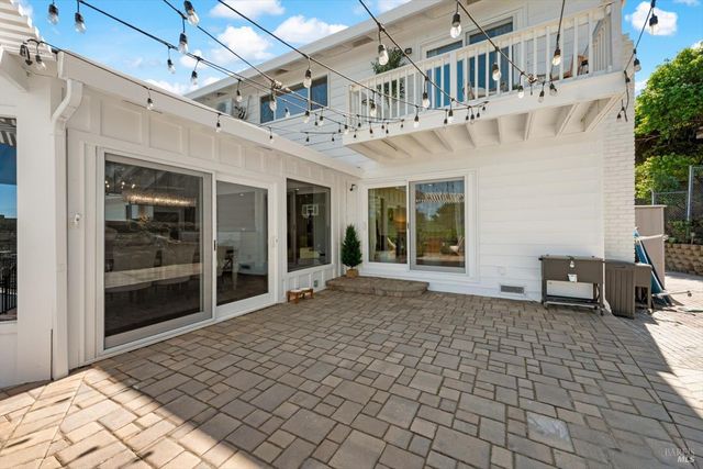 160 Wykoff Dr, Vacaville, CA 95688