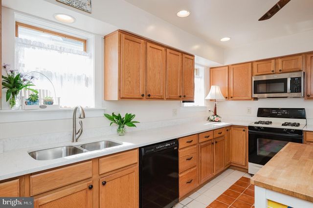 10 ELMONT AVE, Baltimore, MD 21206