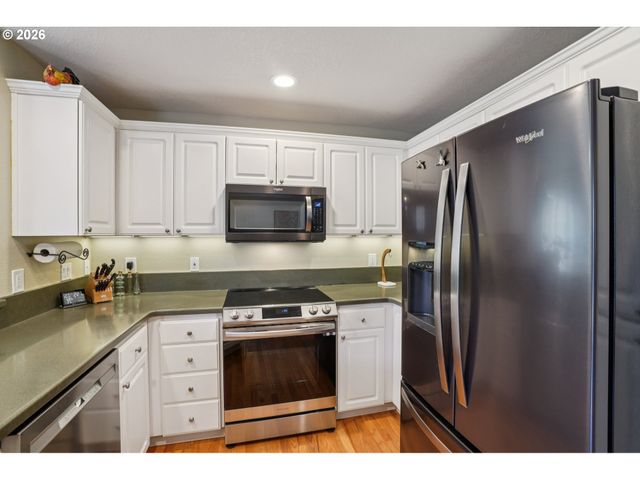 1288 Ne MARGEAUX Pl, Hillsboro, OR 97124