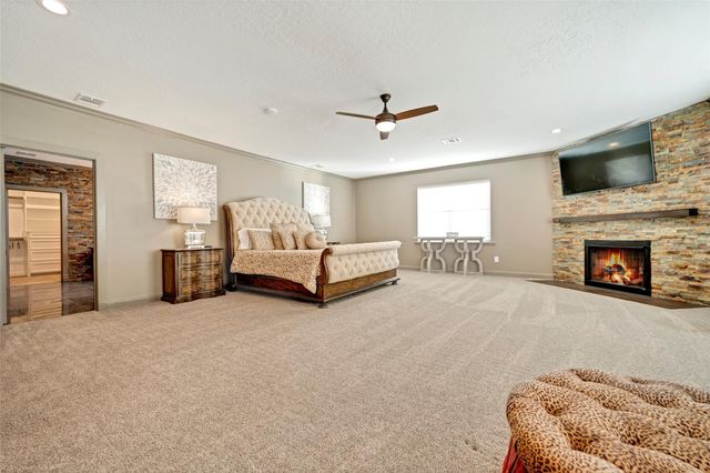 5603 Sapp Road, Conroe, TX 77304