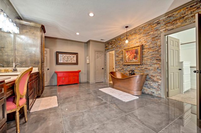 5603 Sapp Road, Conroe, TX 77304