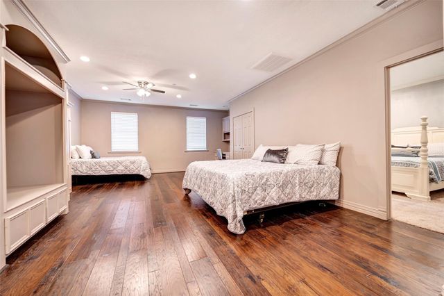 5603 Sapp Road, Conroe, TX 77304