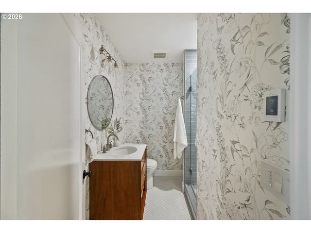 3804 Se CARLTON St, Portland, OR 97202