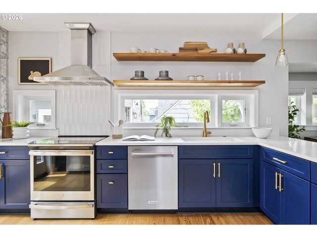 3804 Se CARLTON St, Portland, OR 97202