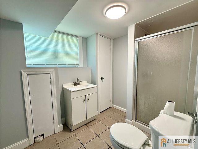 44 Drake Road, Somerset, NJ 08873