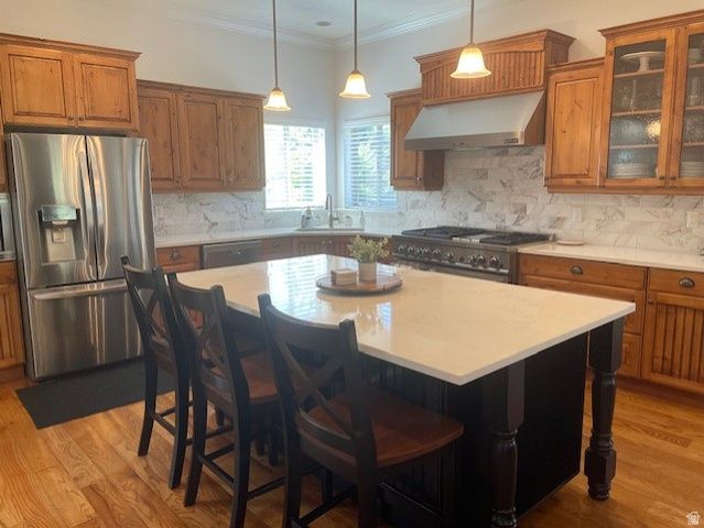 563 N PEREGRINE CV, Layton, UT 84040