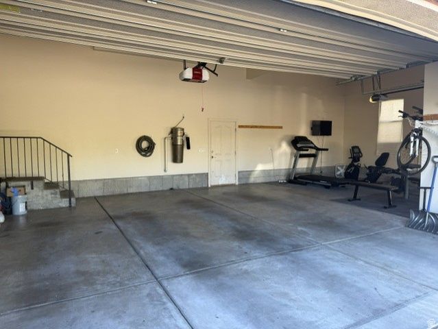 563 N PEREGRINE CV, Layton, UT 84040