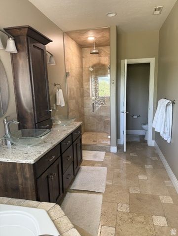 563 N PEREGRINE CV, Layton, UT 84040