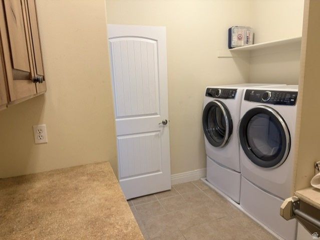 563 N PEREGRINE CV, Layton, UT 84040