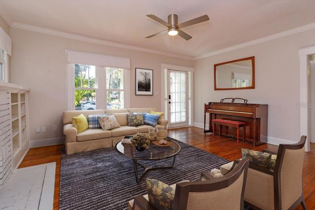 1001 E JEFFERSON STREET, Orlando, FL 32801