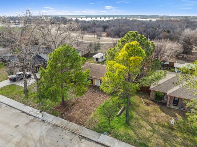 221 W Park Street, Little Elm, TX 75068