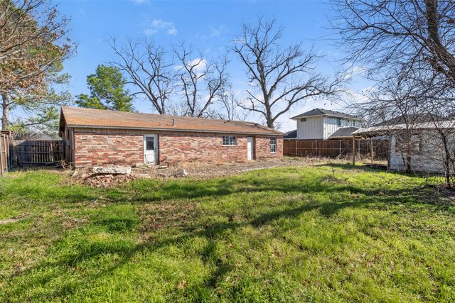 221 W Park Street, Little Elm, TX 75068