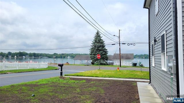 135 Lake Shore Drive, Morris Township, NJ 07054