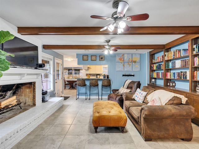 426 Shadow Creek Drive, El Lago, TX 77586