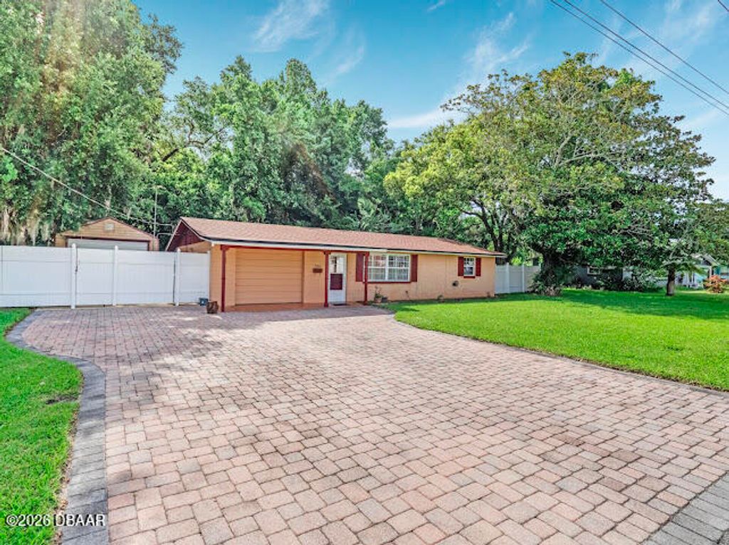 736 5th Street, Port Orange, FL 32129