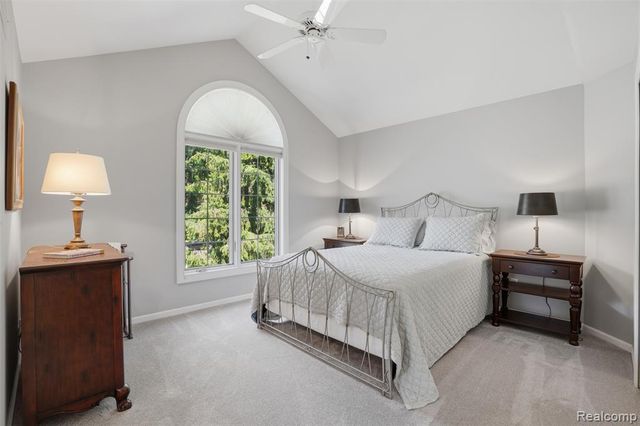5483 Lake Ridge Drive, Brighton, MI 48116